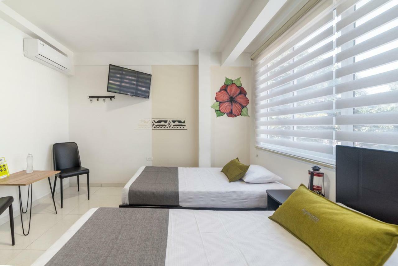 Hotel Green Park Cali Esterno foto